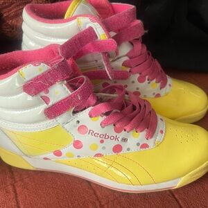 Retro REEBOK high tops Pink & Yellow Dots 6.5